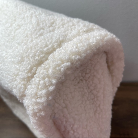 Victoria’s Secret Sherpa Tote Ivory Cream Reusable Shoulder Bag - Picture 8 of 13